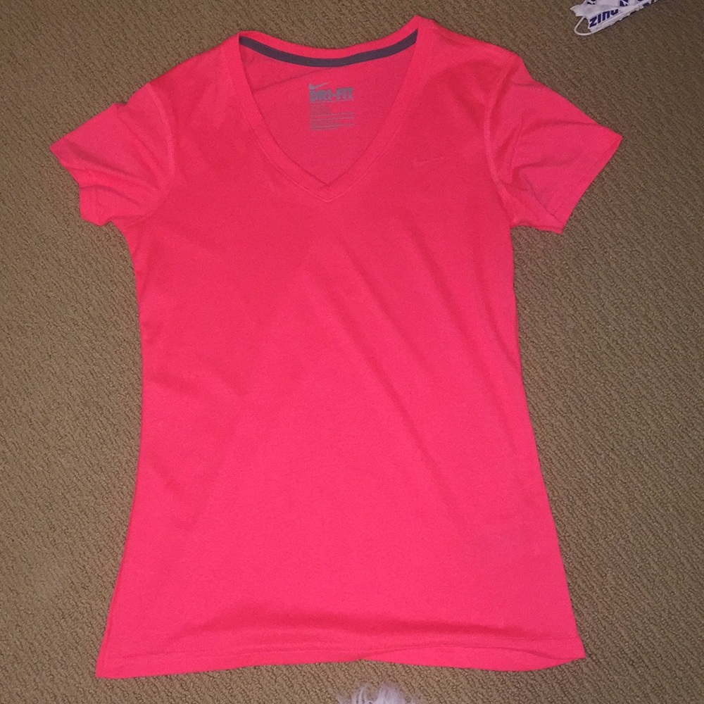 Nike Dri Fit v neck